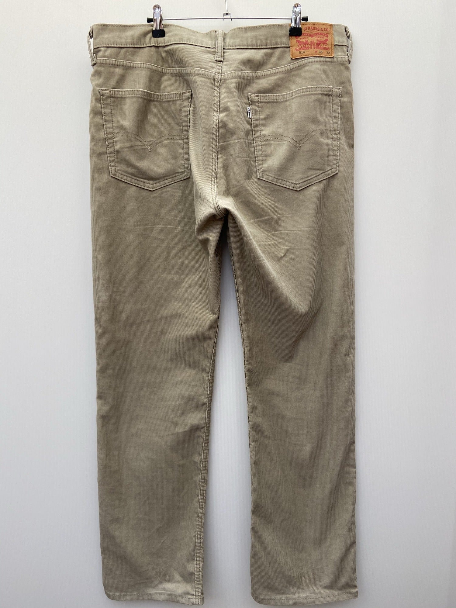 Levi Strauss Corduroy Jeans in Stone - Size W36 L32 - Mens Vintage Clothing  - Urban Village – UrbanVillageVintage