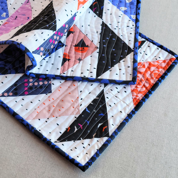 Simple Table Runner Using Flying Geese Quilt Blocks | Little Fabric Shop Free Sewing Pattern Tutorial