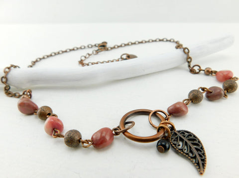 Kupferfarbene Halskette mit Edelsteinperlen - Schmuck mit Edelsteinen im Vintage Schmuckstübchen kaufen
