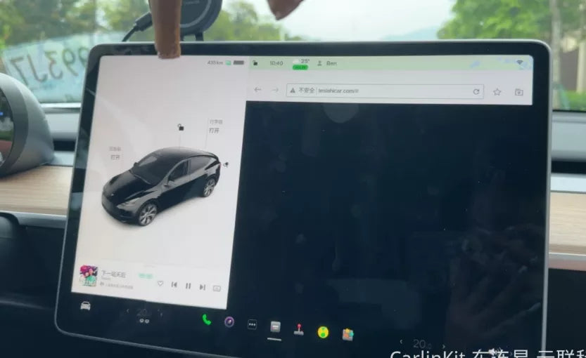 Experience a black screen while using your Carlinkit T2C adapter in a Tesla