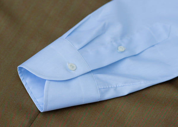 Neapolitan shirt with conical cuff