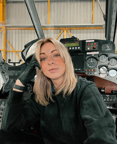 Georgia Henderson becoming an aircraft maintenance engineer in australia