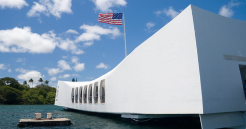 Arizona Memorial, Pearl Harbor and Honolulu City Highlights Tour (2B)