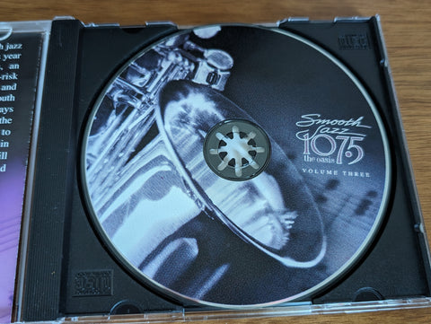 107.5 the Oasis disk