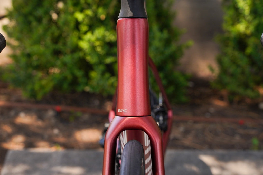 BMC Roadmachine Headtube and Fork showing tire clearance.