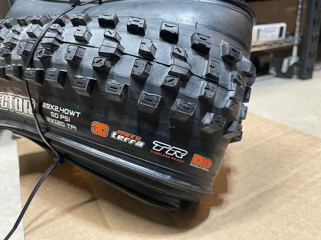 a maxxis mountain bike tire