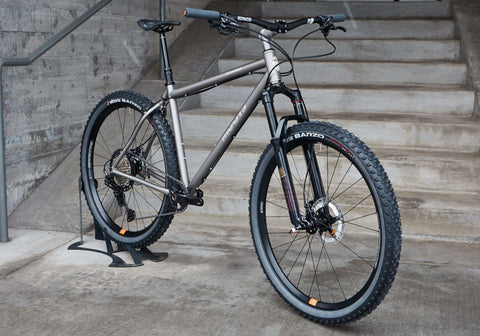  A Matte-Finished Moots Mountaineer YBB