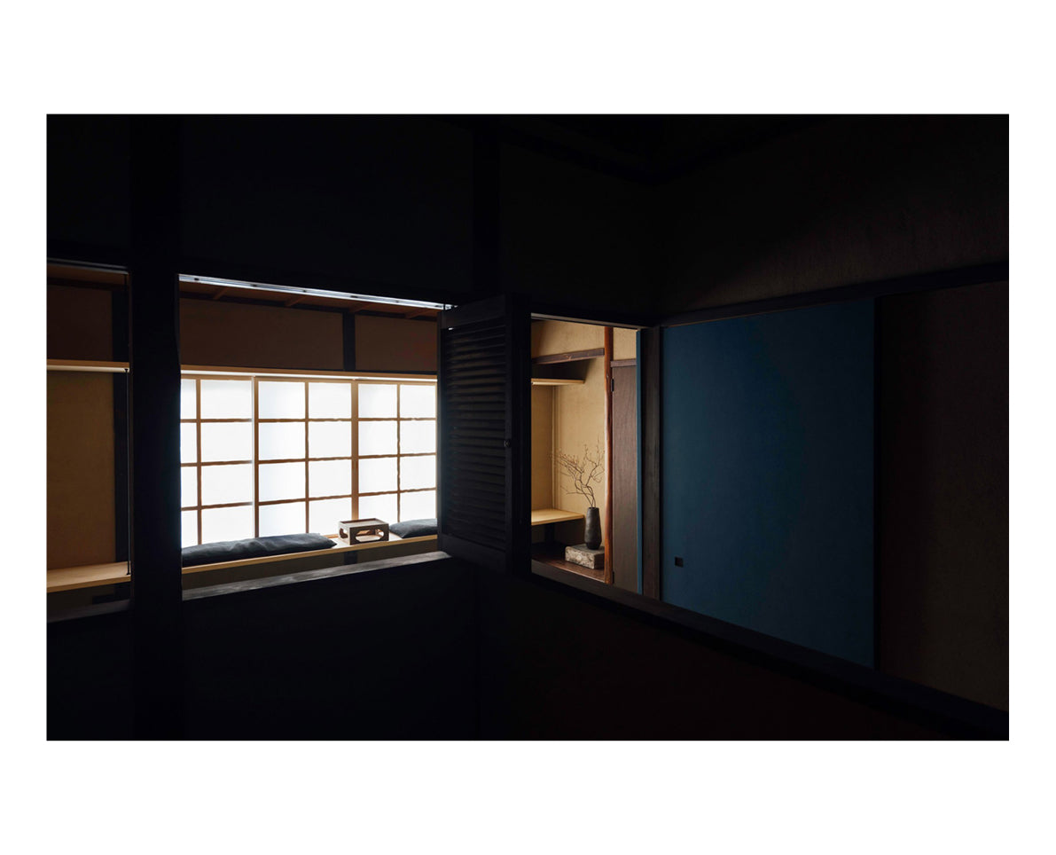 Project by the Japanese architect Uoya Shigenori. Transformation of a 100-year-old townhouse in Kyoto into Maana Kamo guesthouse.