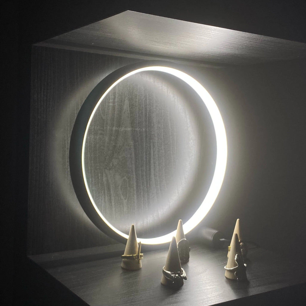 Circle Touch Lamp