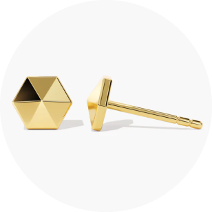 Yellow gold stud earrings