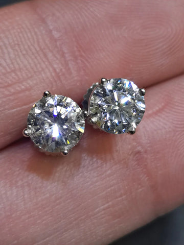 diamond earrings studs