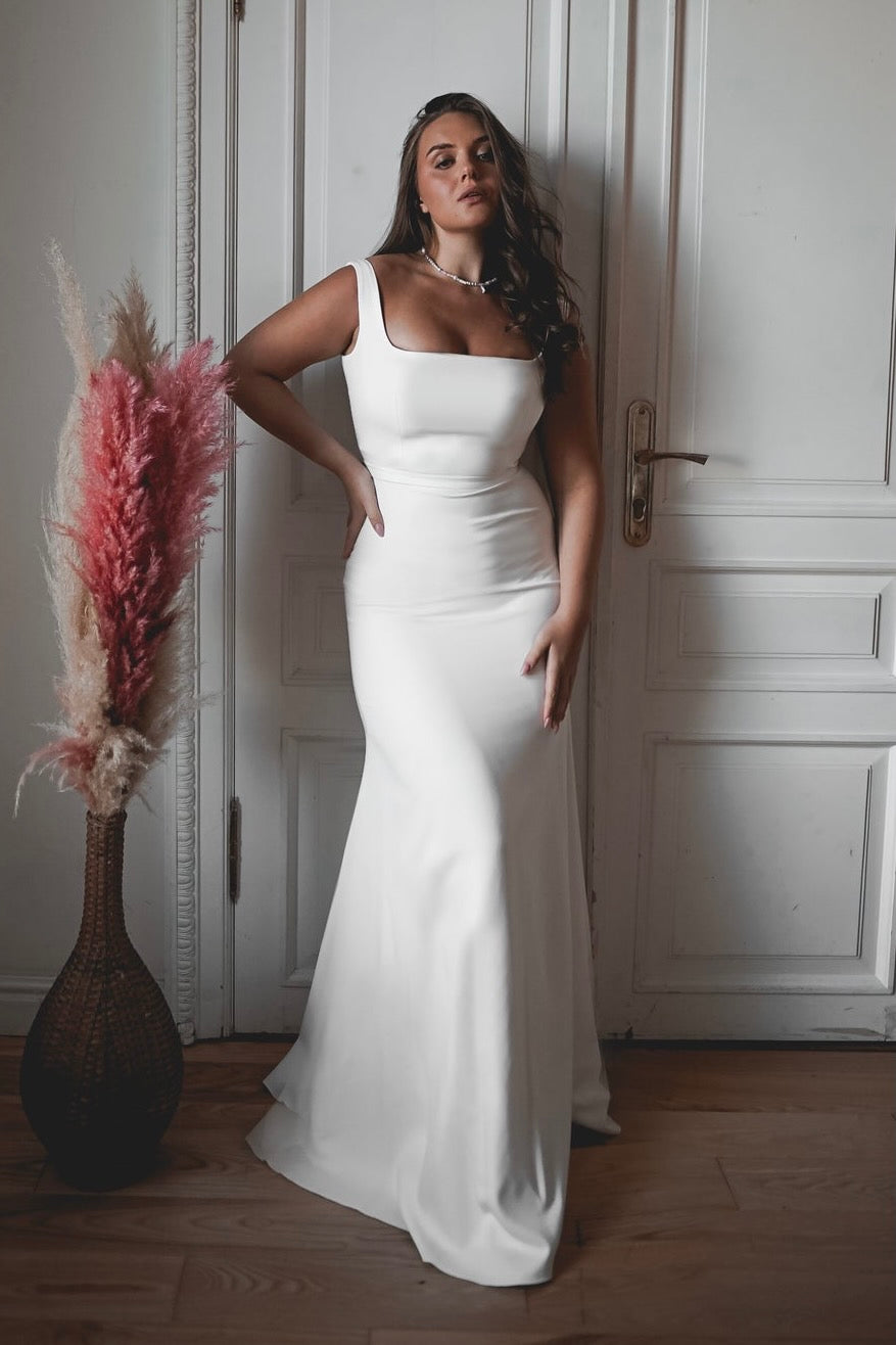 Plus Size Crepe Wedding Dress – BOTTEGA