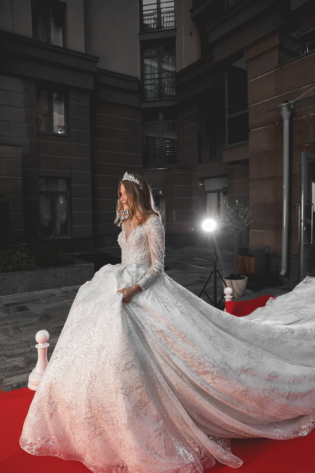 20 Best Long-Sleeved Wedding Dresses That Will Steal the Show