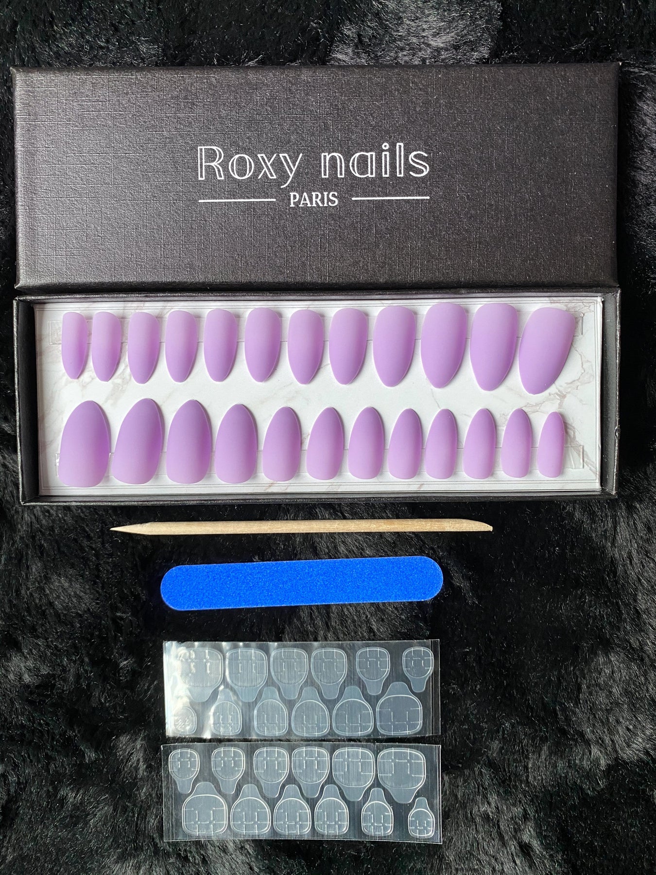 Faux Ongles Réutilisables | Modèles Amande | Roxy Nails Paris