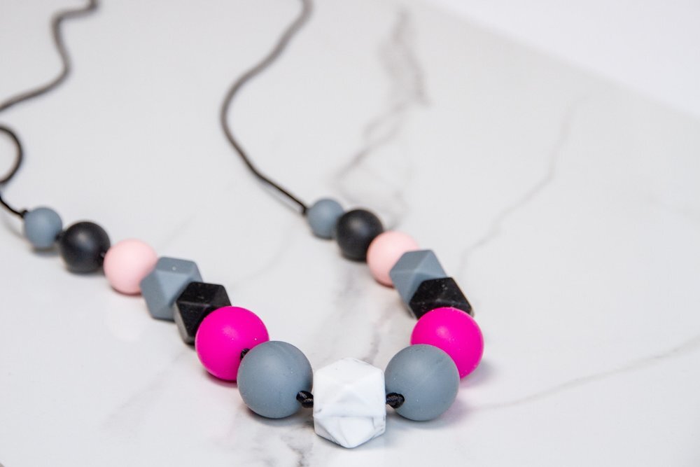 silicone teething necklace