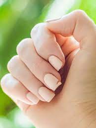 l'atelier green paris, repair nail tip, how to repair a nail tips, vegan nail polish, halal nail polish, best nail treatment