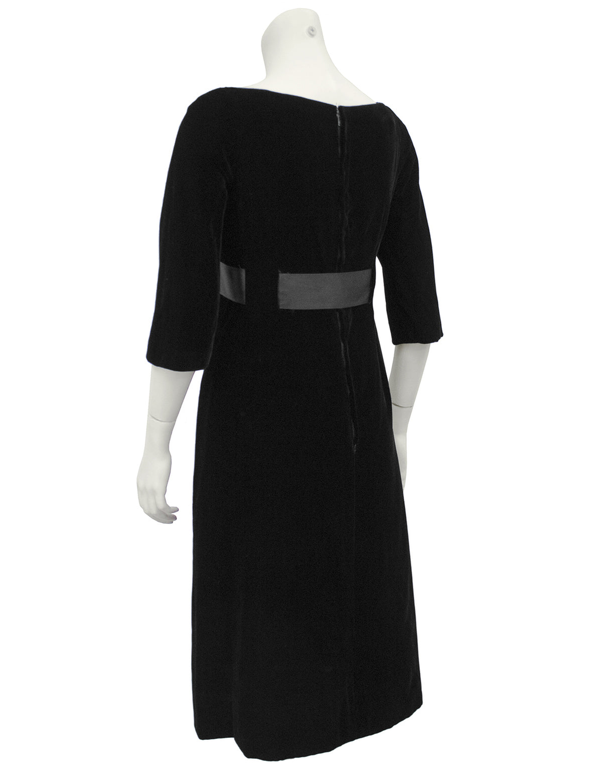 Black Velvet Dress with Bow – Vintage Couture