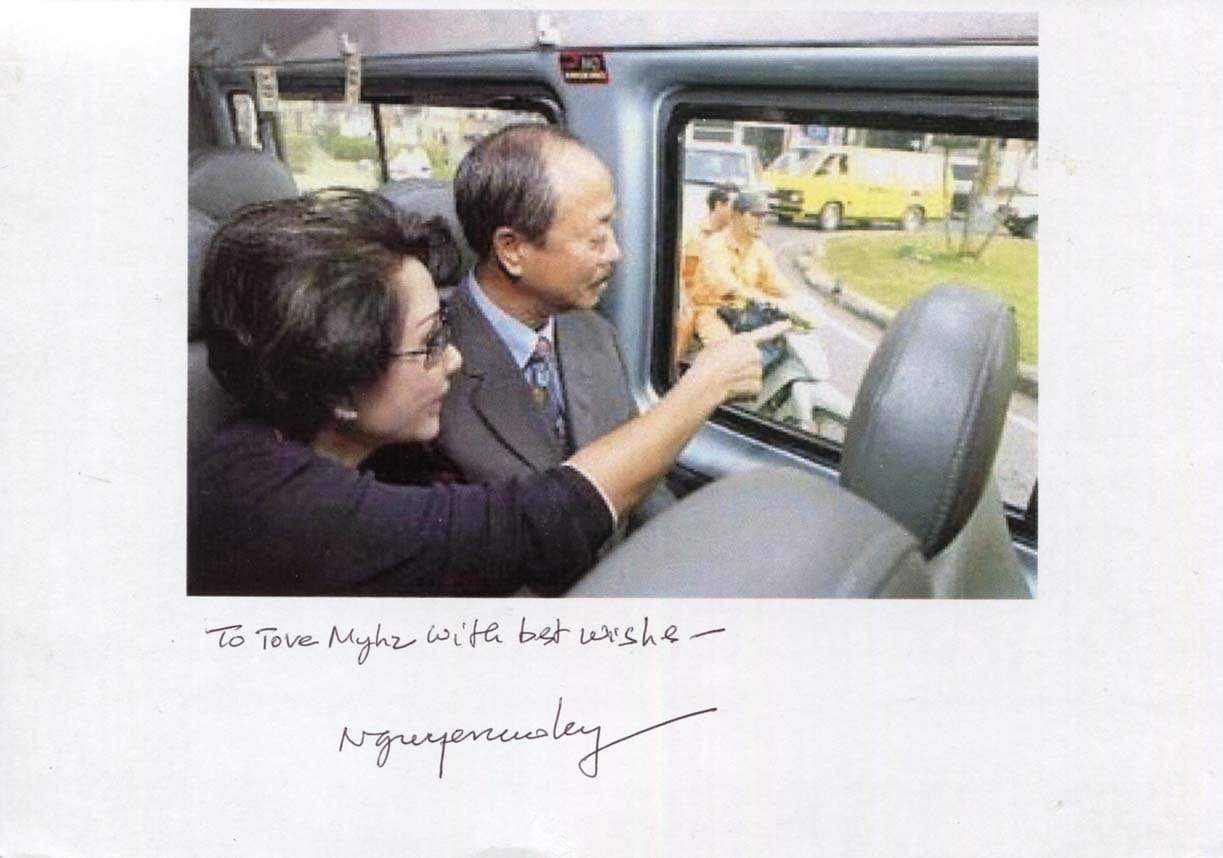 Nguyen Cao Ky  Autograph Autogramm | ID 7116821266581