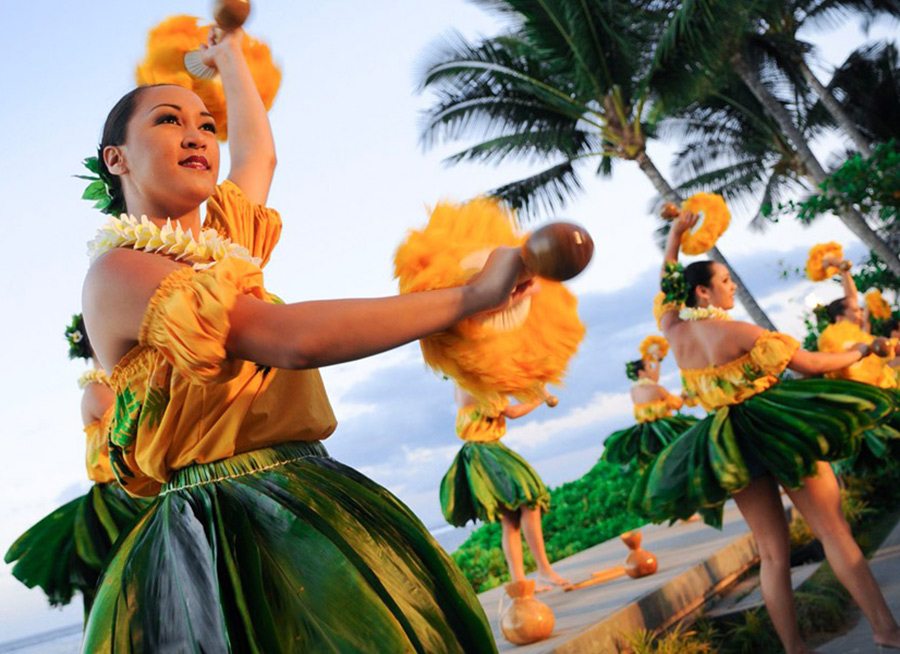 luau dancing performance