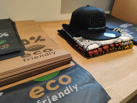 Uknite the Realm apparel, dungeons and dragons merch uses simplelifeco uk eco friendly packaging