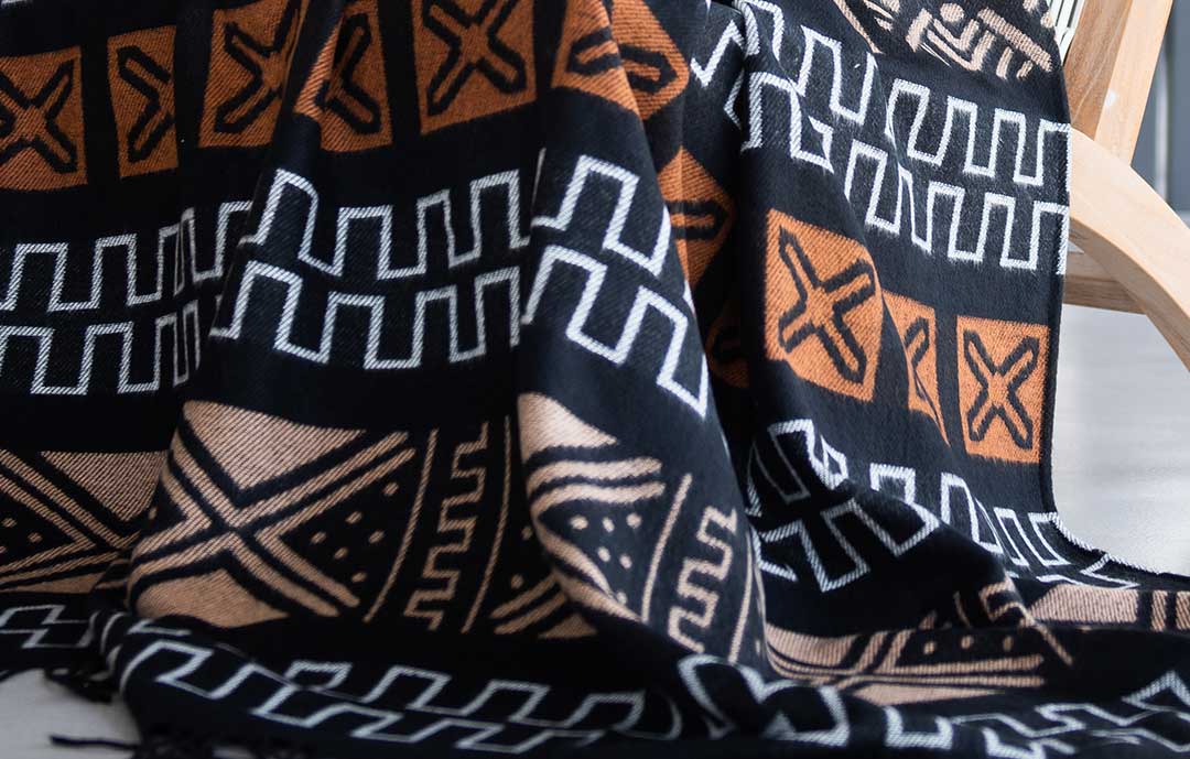 African Mud Cloth Fabric Bambara, Handwoven Mali Mudcloth (Black/White)