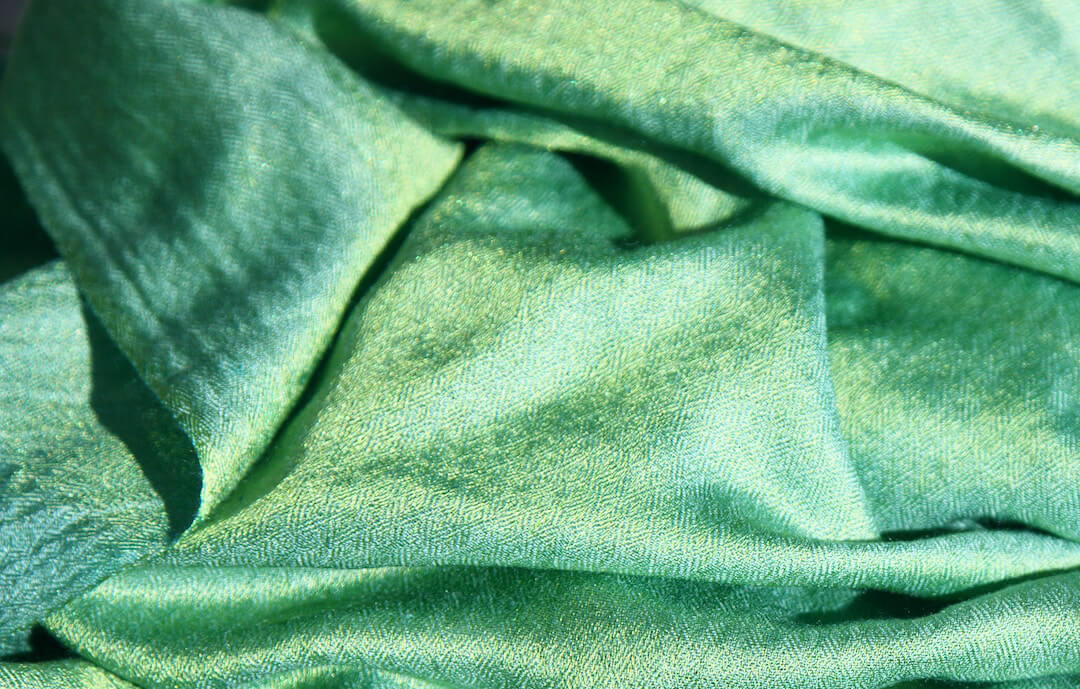 Is Starching Polyester Fabrics Really Possible? - Tru Earth