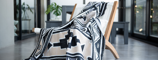 How to Choose the Right Throw Blanket Size [Your Ultimate Guide] - Thula  Tula