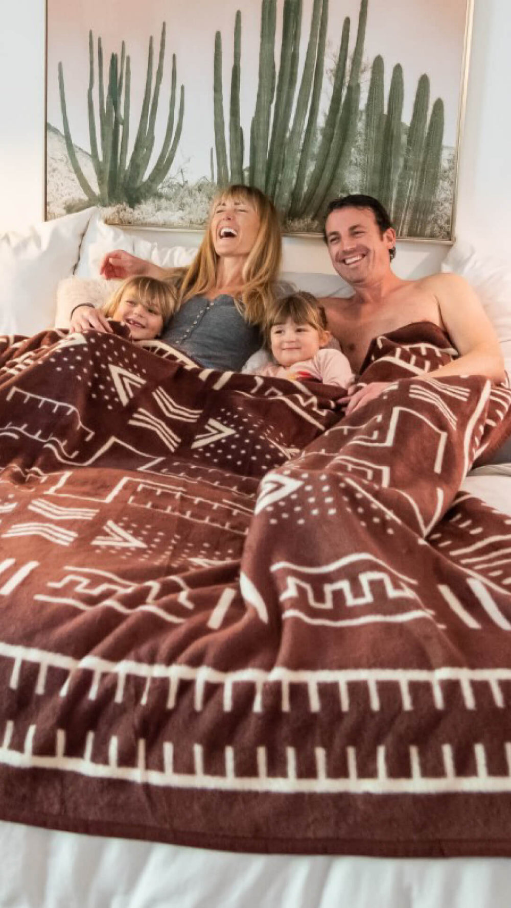 How To: Buying Guide on Finding the Right Throw Blanket - Fleece Flann —  DaDalogy Bedding Collection