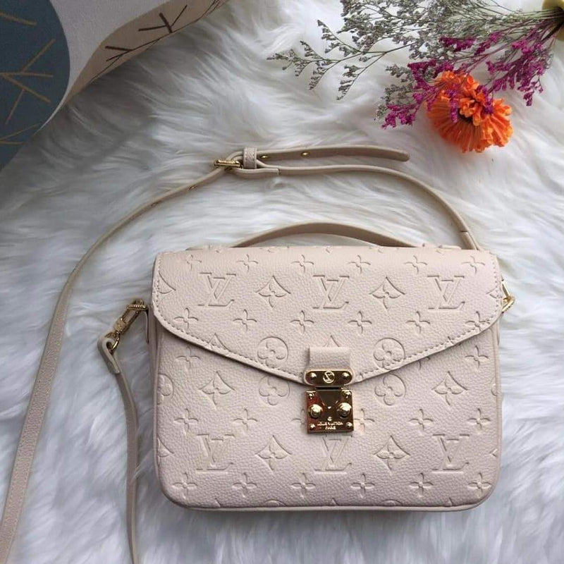 Louis Vuitton POCHETTE METIS Rice Sling Bag – Online First Copy