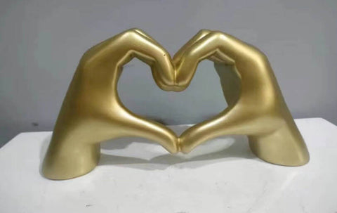 Abstract Love Fingers Statue 04.jpg