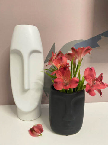 Abstract Black White Face Vase 01.jpg