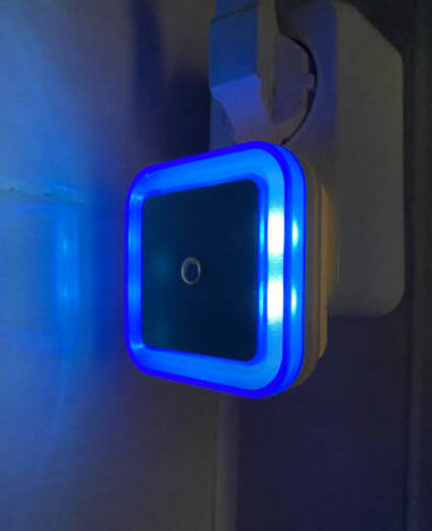 Lume Sensor LED Night Light 07.jpg