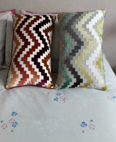 Zigzag Velvet Pillow 06.jpg