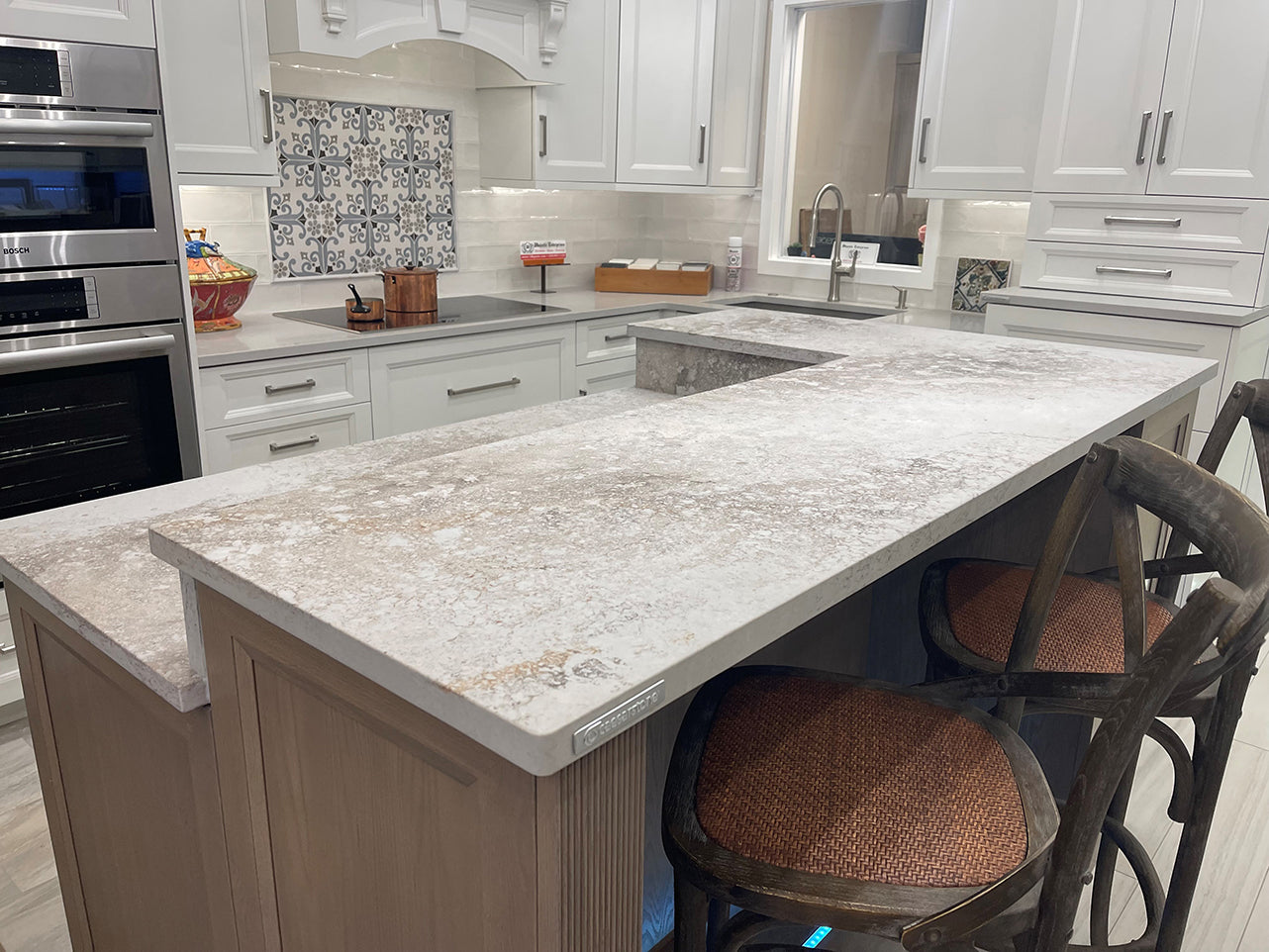 Caesarstone-Excava-White-Countertops.jpeg__PID:a06491c9-2c51-4451-827b-231bd5db745c