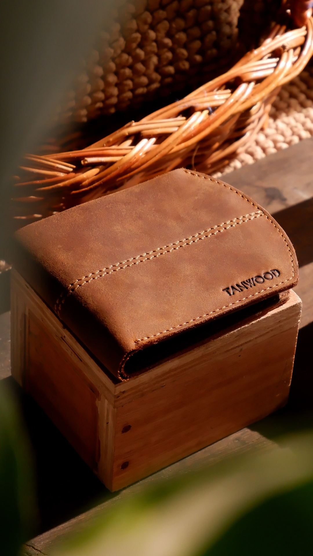 Leather wallets (7).png__PID:be9c5c9b-b9d0-4546-8a21-78b9d26f9e54