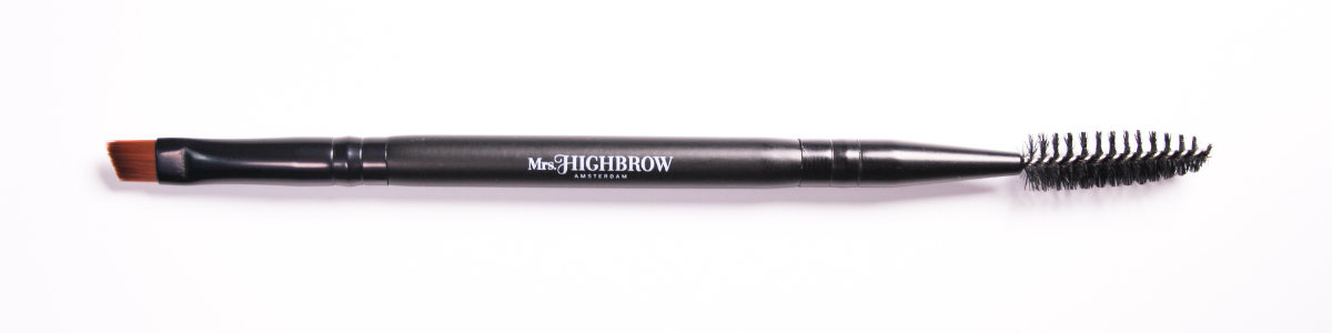 MrsHighbrow_Brushes_HennaBrow_wenkbrauwen_AngledBrushSpoolie