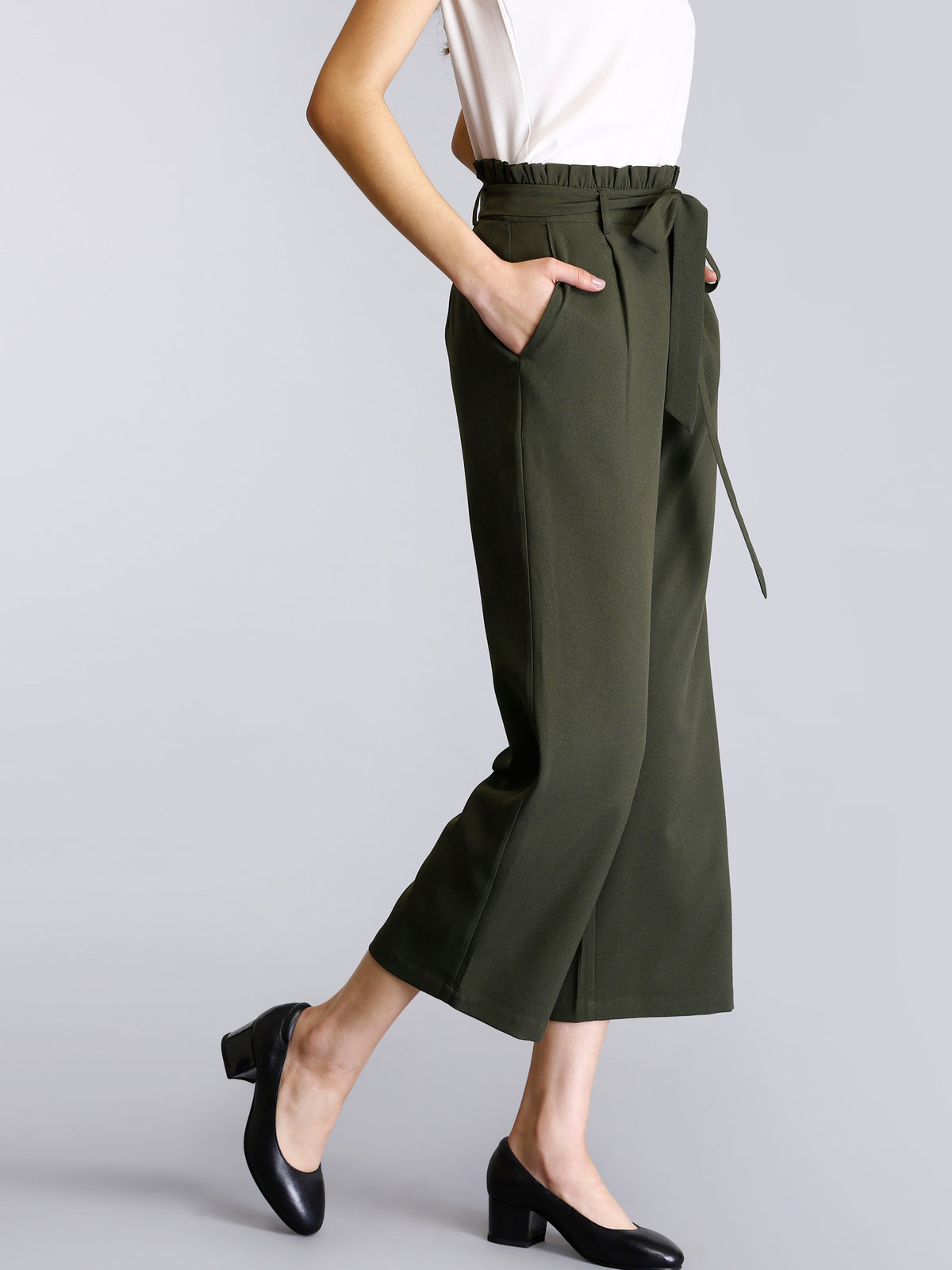 Buy Alacati Flowy Loose Cut Trousers Online