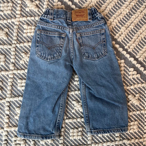 Vintage Levi's 566 Loose Fit Jeans 3T – andescloset91