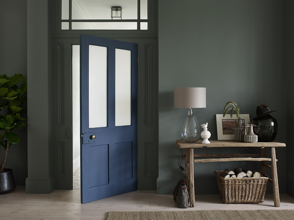 Living Room Walls painted in DH Oxford Blue. Door painted in Dulux Heritage Deep Ultramarine, Eggshell. Order Dulux Heritage online Ireland.