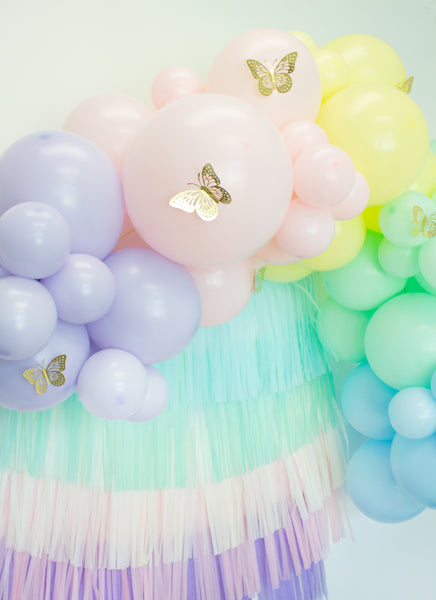 How to Customize Your Balloon Garland with Accessories and Add-ons