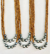 Load image into Gallery viewer, Tahitian Pearl Sandalwood Necklace
