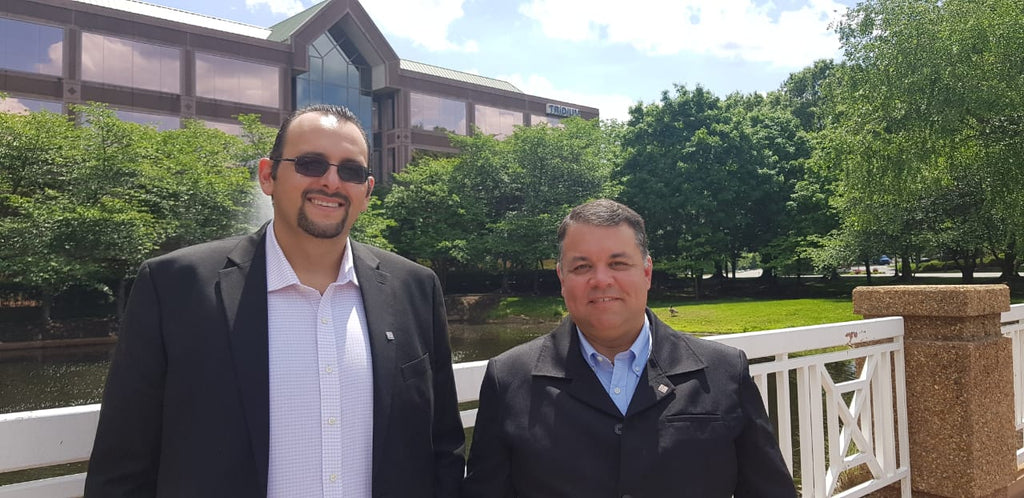 Rodrigo Miranda e Eduardo Ricalde na sede da Tridium