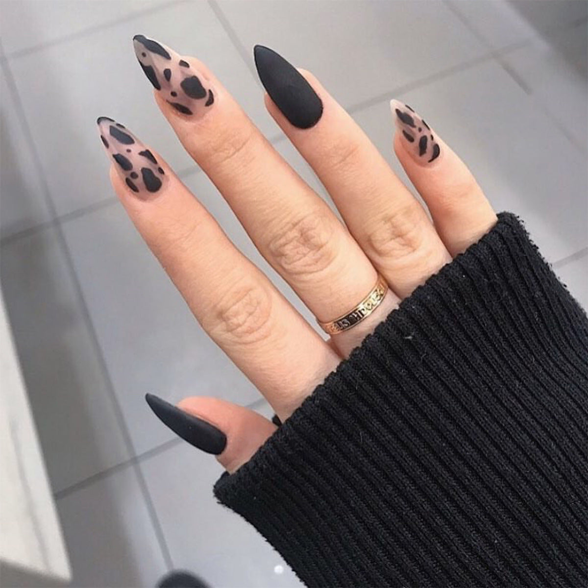 matte black acrylic nails