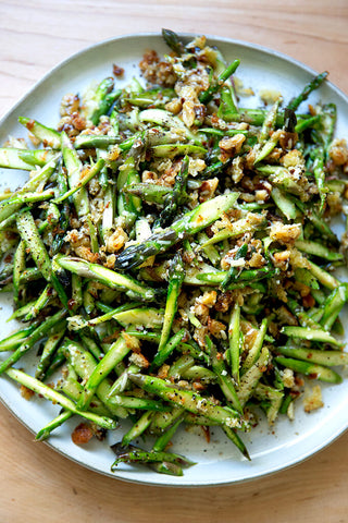 Asparagus salad with walnuts and parmesan
