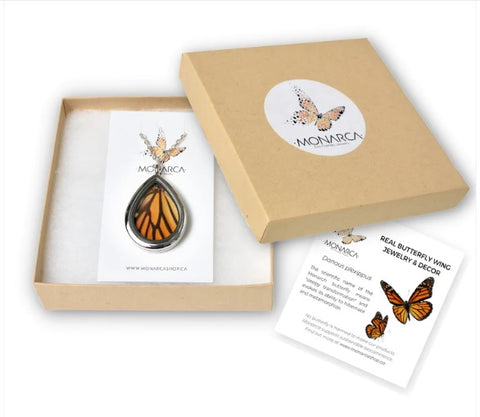Monarca butterfly jewelry in a gift box