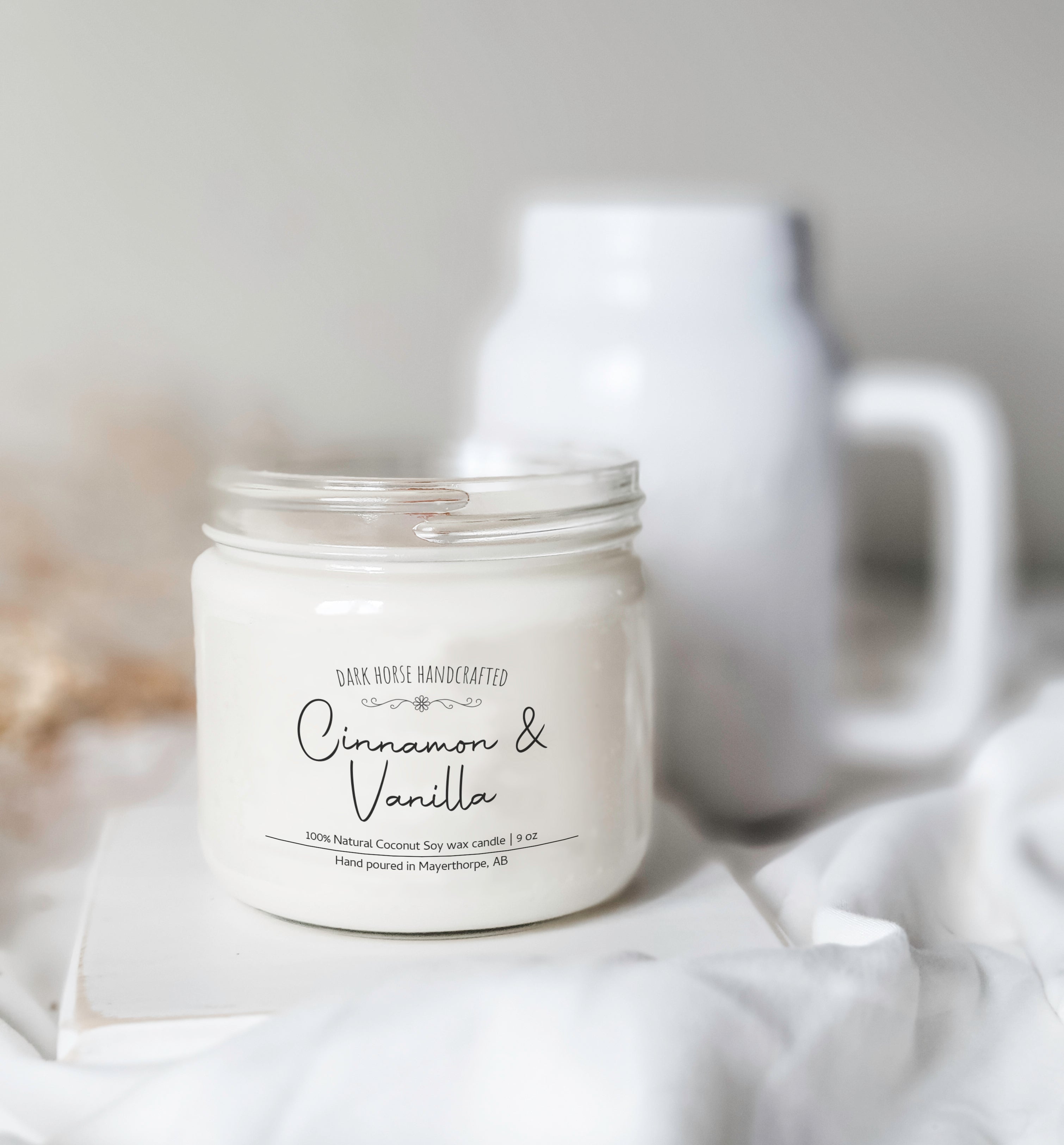 image for Cinnamon & Vanilla - Scented Soy Candle