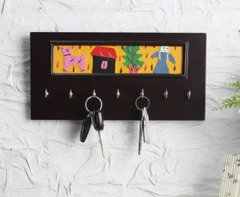 Wall key holder with basket clearance
