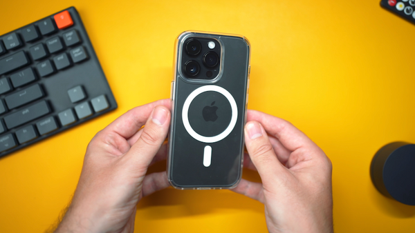 Schutzhülle PURO LITEMAG MagSafe für iPhone 14 Pro, Transparent