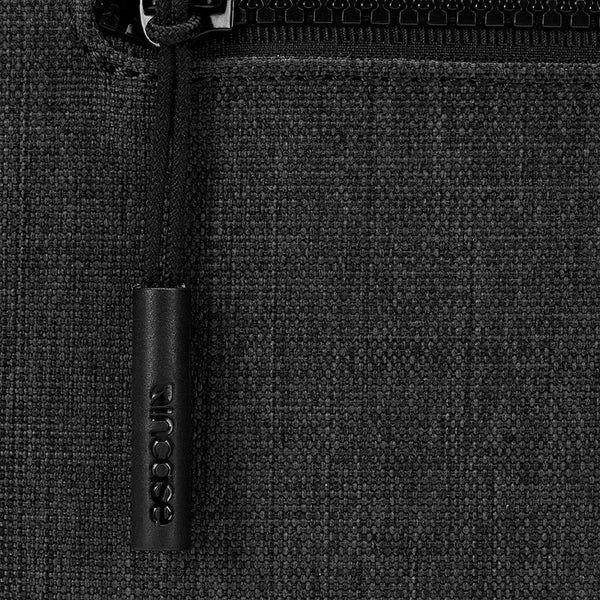 Schutzhülle Incase Compact Sleeve in Woolenex für MacBook Pro 14" (2021), Schwarz
