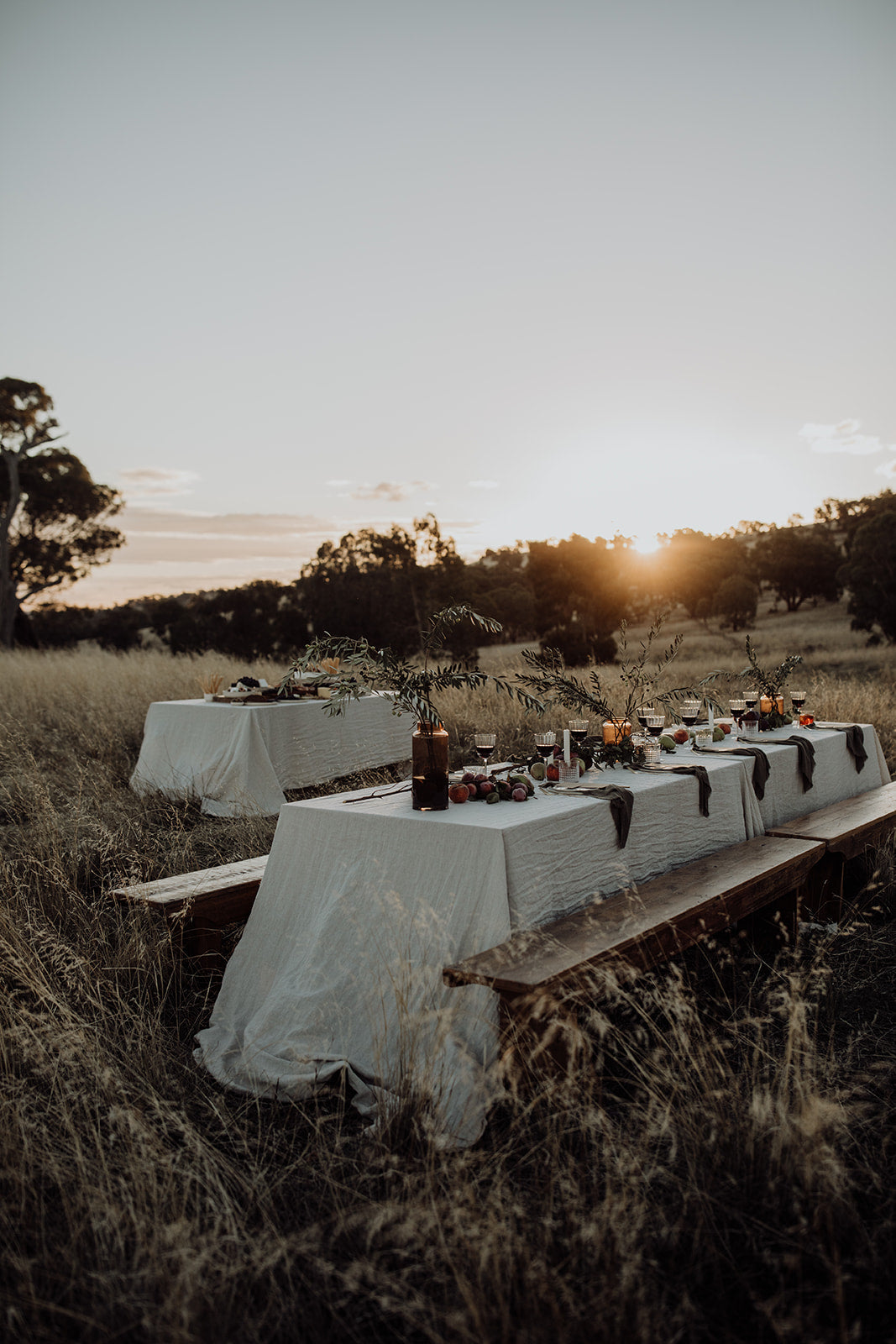 olive napkins outdoor setting wedding reception garden